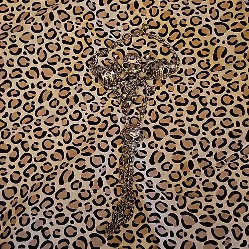 Silvertone And Black Skeleton and Rose Bracelet - Picture 4 of 6